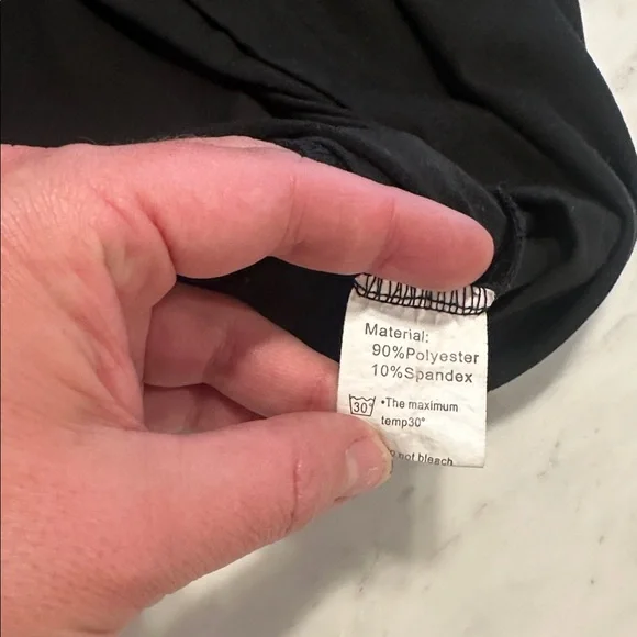 Classic Black Short-Sleeve Fit & Flare Dress with pockets size XS - Picture 4 of 7